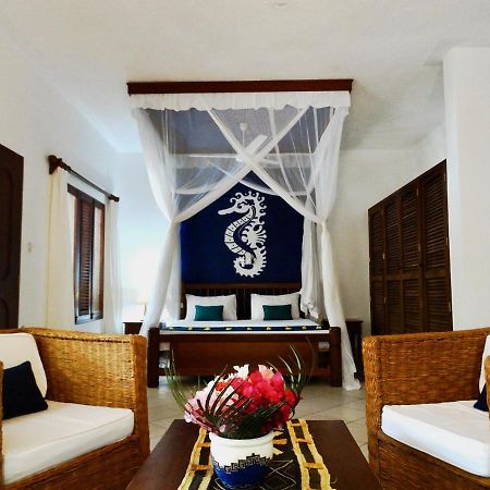 Diani Cottages Diani Beach Buitenkant foto