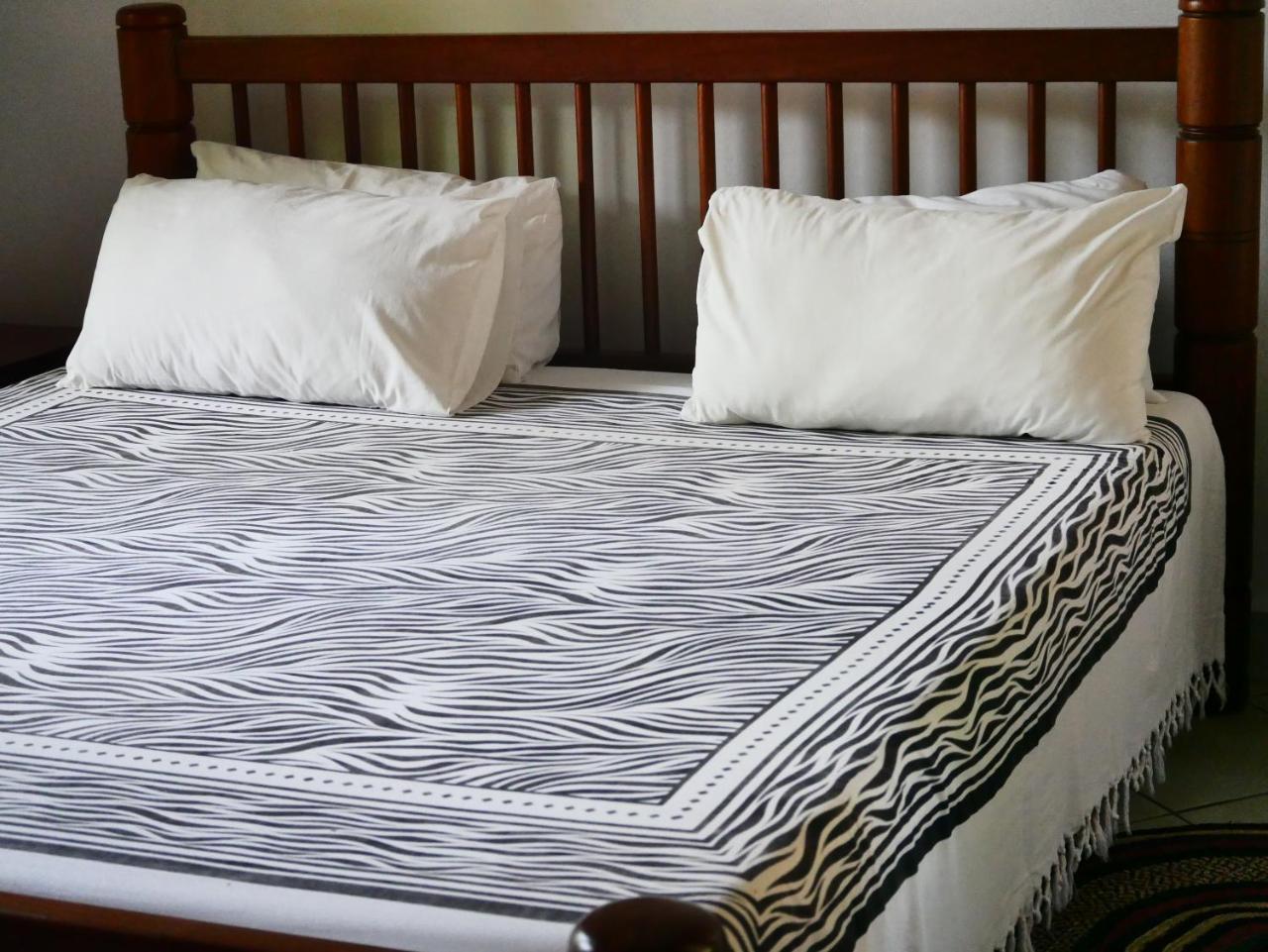 Diani Cottages Diani Beach Buitenkant foto
