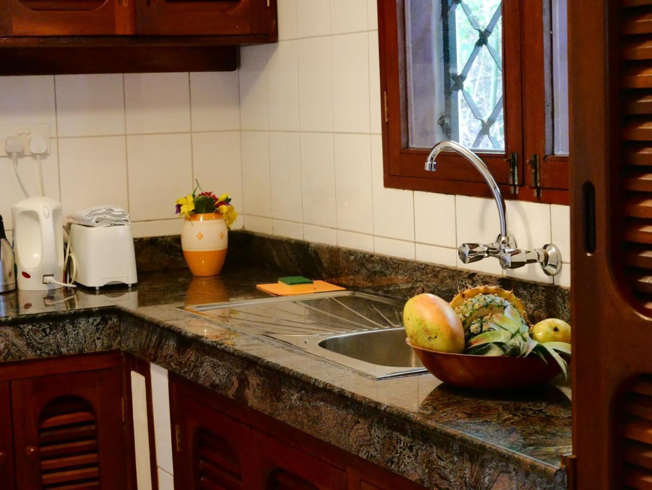 Diani Cottages Diani Beach Buitenkant foto