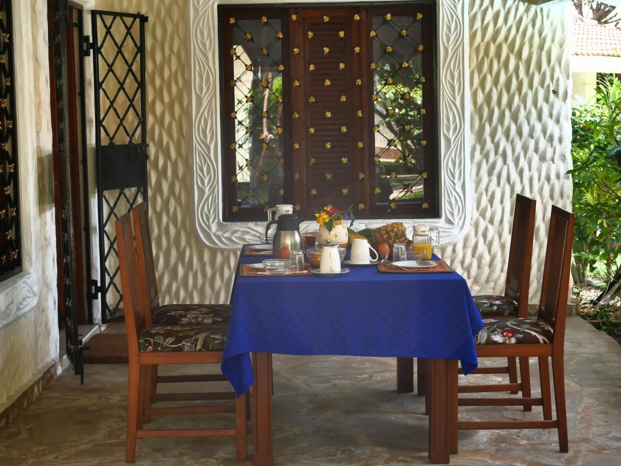 Diani Cottages Diani Beach Buitenkant foto