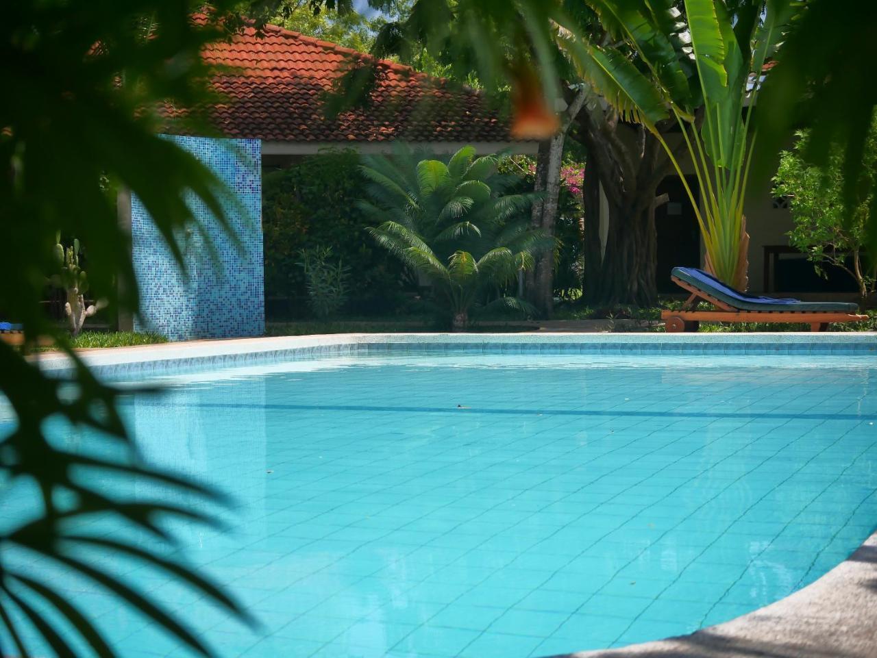 Diani Cottages Diani Beach Buitenkant foto