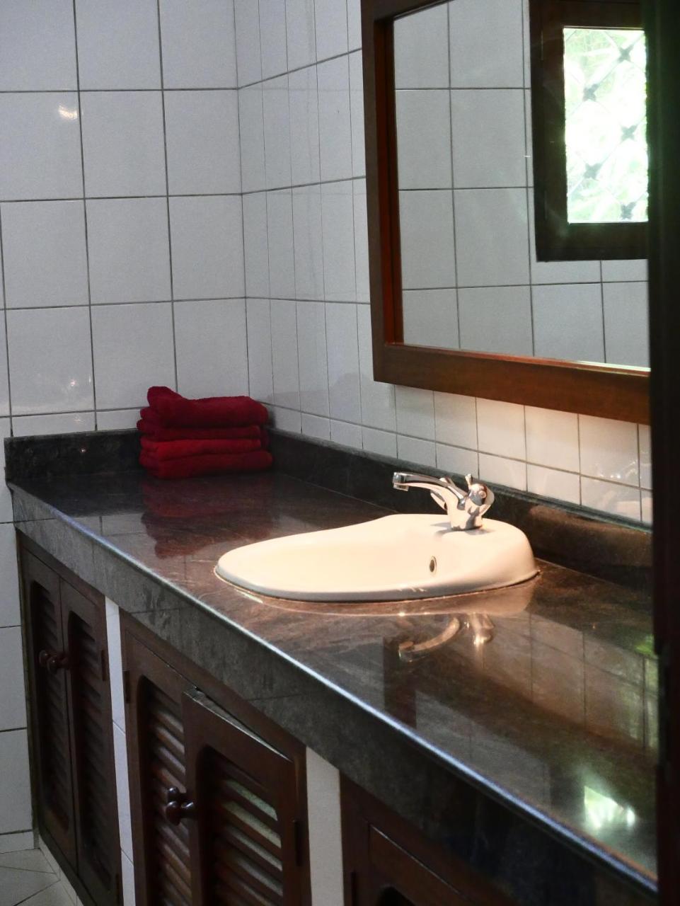 Diani Cottages Diani Beach Buitenkant foto